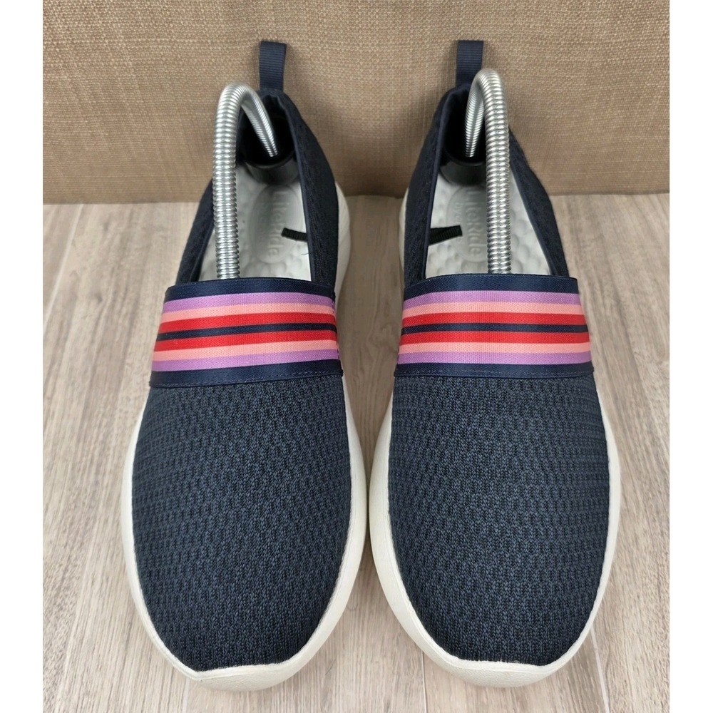 Crocs Lite Ride Womens Navy Blue Mesh Slip On Casual Shoes Sneakers Size 9 Beach